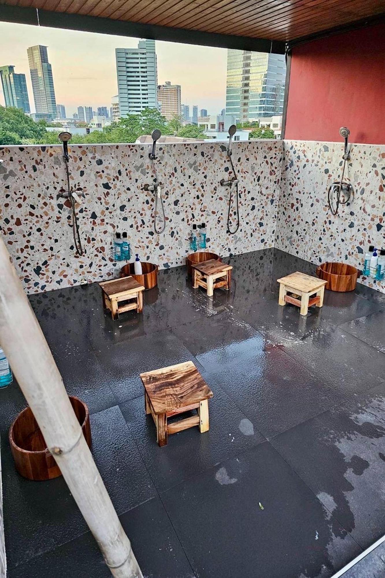 Blu Cabin Ari Stylish Gay Poshtel Bangkok Exterior foto