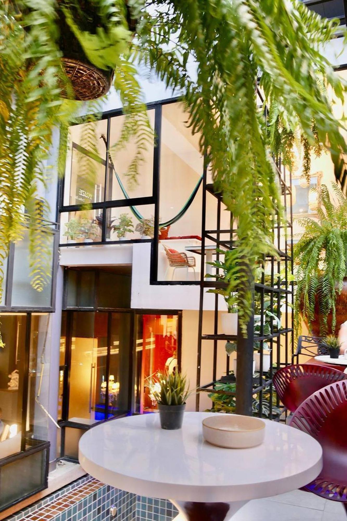 Blu Cabin Ari Stylish Gay Poshtel Bangkok Exterior foto
