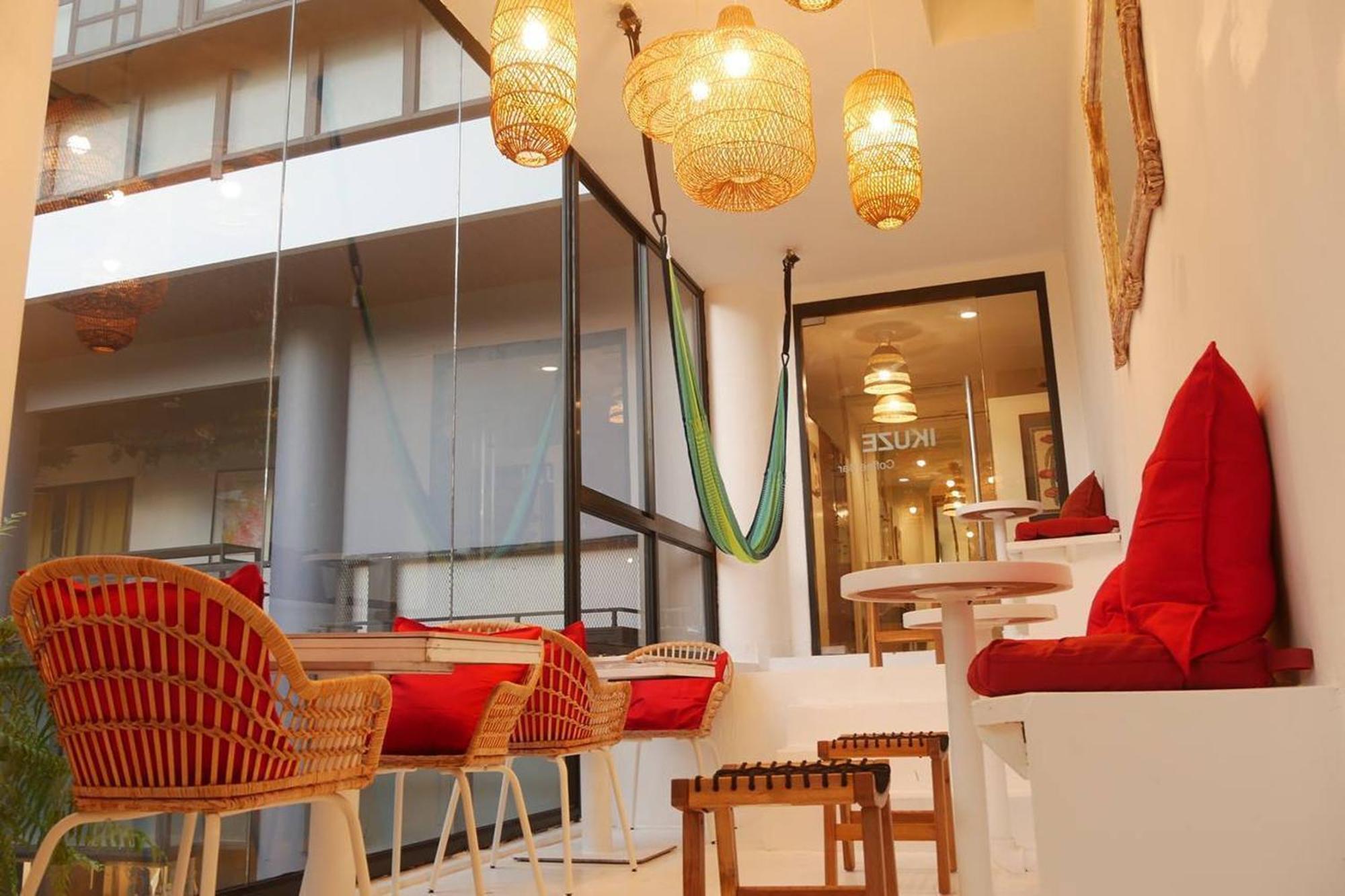 Blu Cabin Ari Stylish Gay Poshtel Bangkok Exterior foto