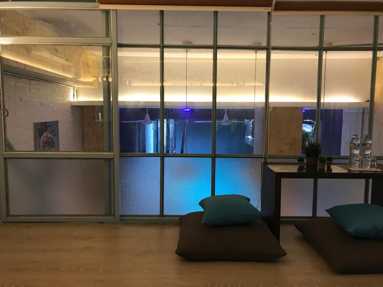 Blu Cabin Ari Stylish Gay Poshtel Bangkok Exterior foto
