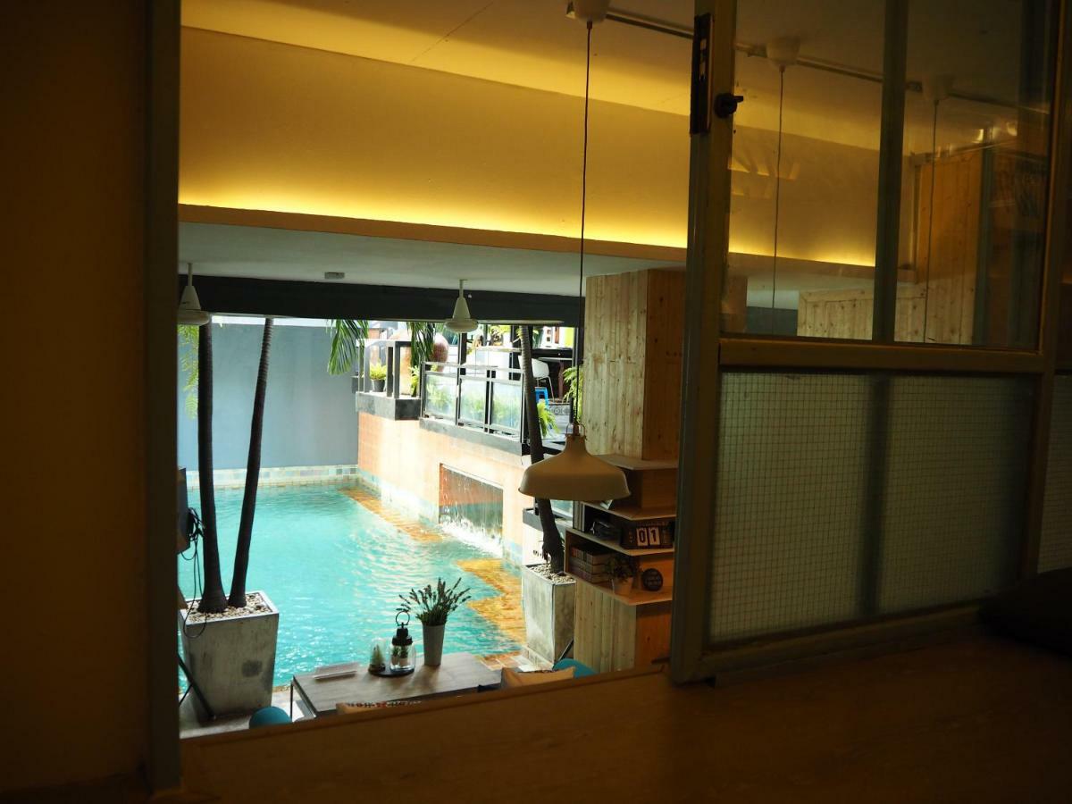 Blu Cabin Ari Stylish Gay Poshtel Bangkok Exterior foto
